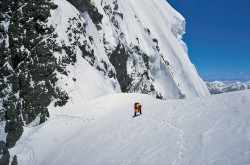 Christian Kuntner on the Broad Peak Col (7.800 m), Pakistan